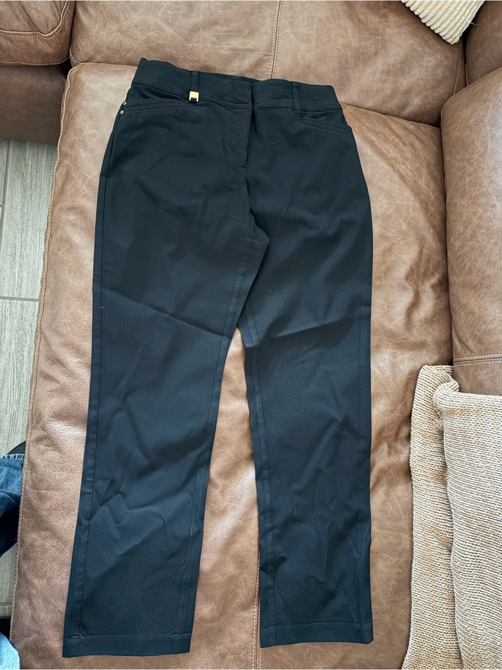 JM Collection Black Straight-Leg Women’s Jeans
